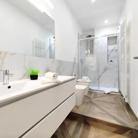 Prisma Suite, A Due Passi Dalla Stazione *