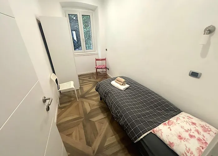 Prisma Suite, A Due Passi Dalla Stazione Trieste