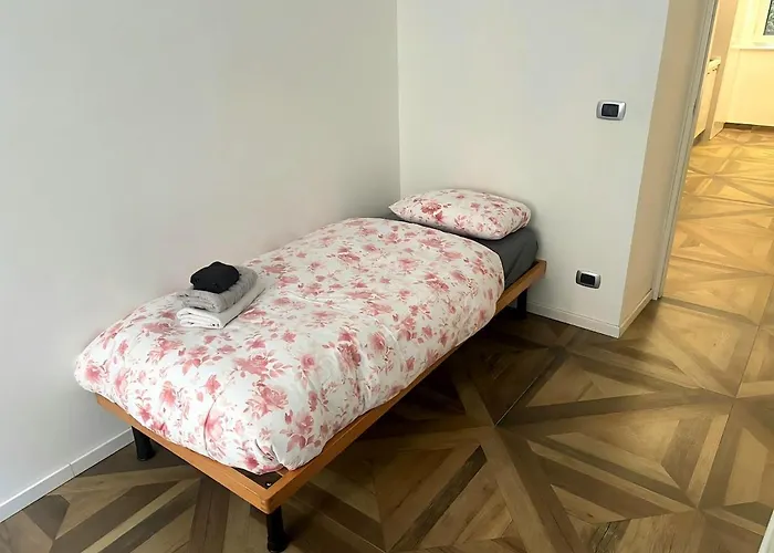 Lägenhet Prisma Suite, A Due Passi Dalla Stazione *